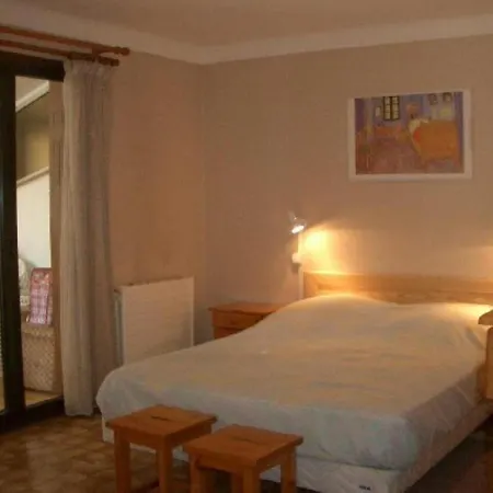F2 Avec Garage, Terrasse Et Véranda, à 500m Du Centre Et 600m Des Cures à Amélie-les-bains - Fr-1-703-131 Apartamento *