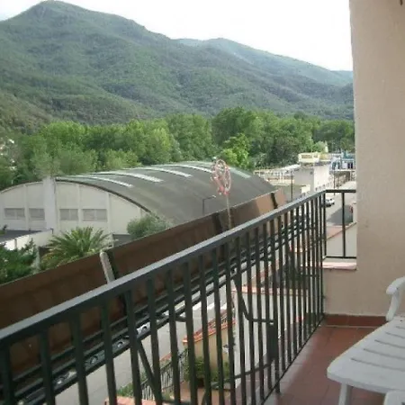 Apartamento F2 Avec Garage, Terrasse Et Véranda, à 500m Du Centre Et 600m Des Cures à Amélie-les-bains - Fr-1-703-131 Amélie-les-Bains-Palalda